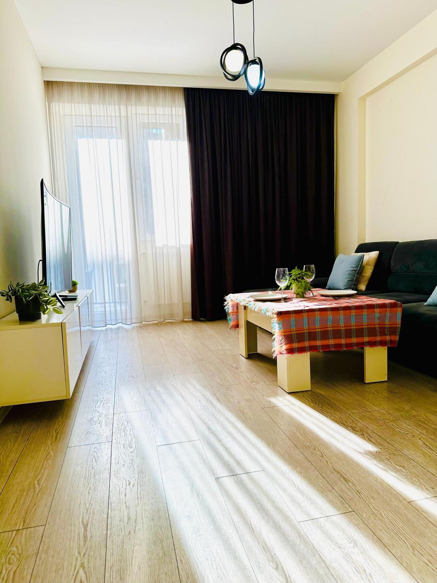 Appartamento Twins Tower Tbilisi Esterno foto