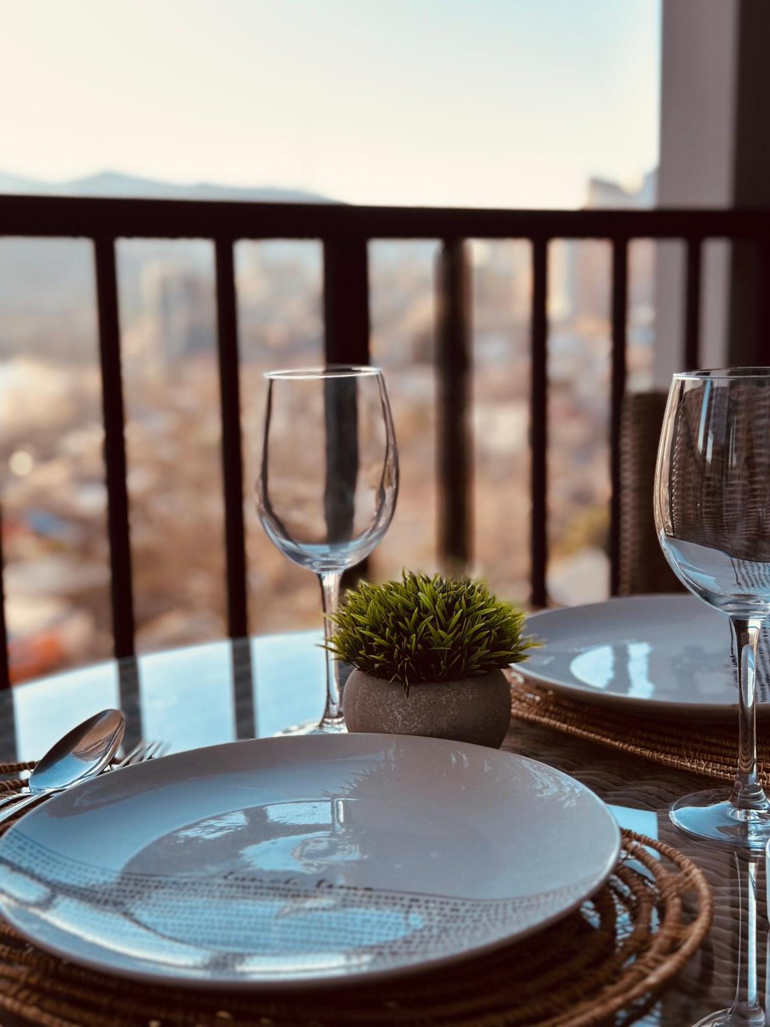 Appartamento Twins Tower Tbilisi Esterno foto