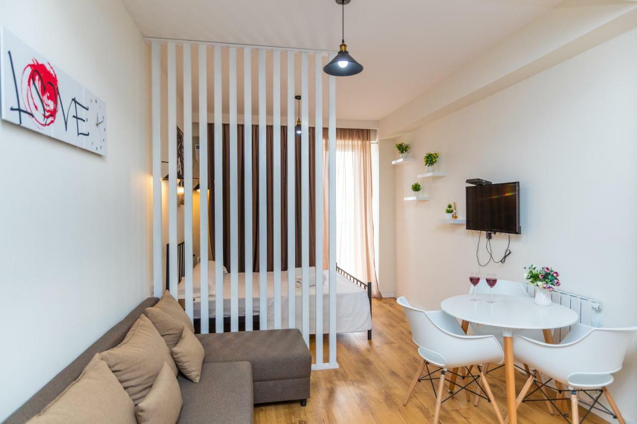 Appartamento Twins Tower Tbilisi Esterno foto